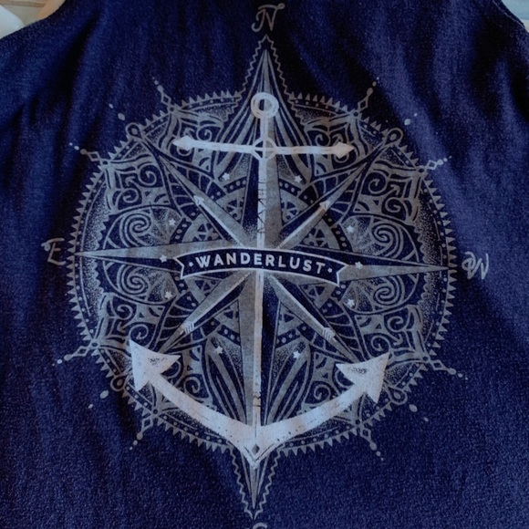 Halter top - Picture 3 of 4